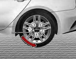Kia-Stinger-2022-If-You-Have-a-Flat-Tire-(With-Spare-Tire)-User-Guide-07