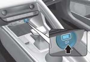 Hyundai Elantra Hybrid 2023 Storage Compartment and Interior Features User Guide 7
