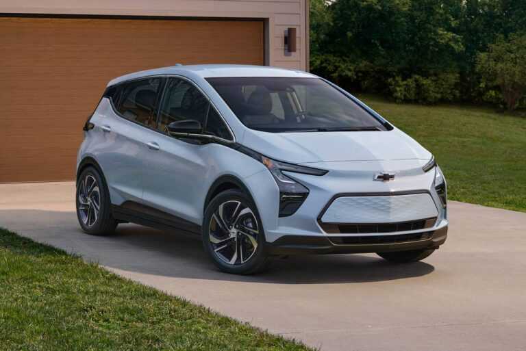 2023 Chevrolet Bolt EV Fuses and Fuse Box Information - Auto User Guide