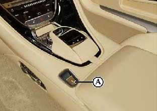 Aston Martin DB11 2021 Child Seats - Seat Belt Installation User Guide 03