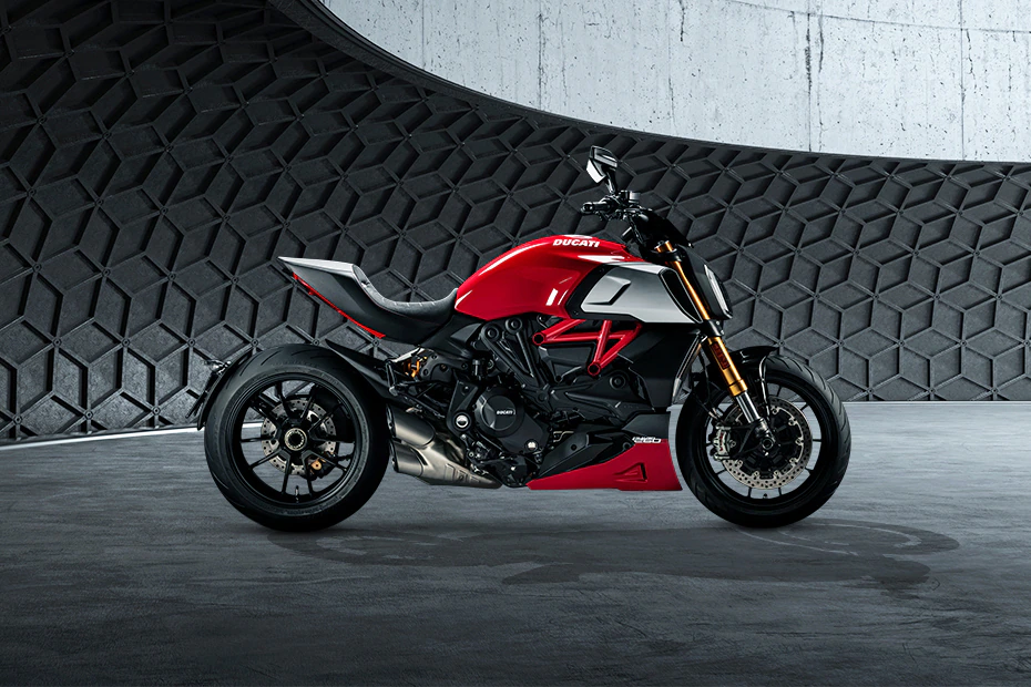 Ducati XDiavel 2019 featured