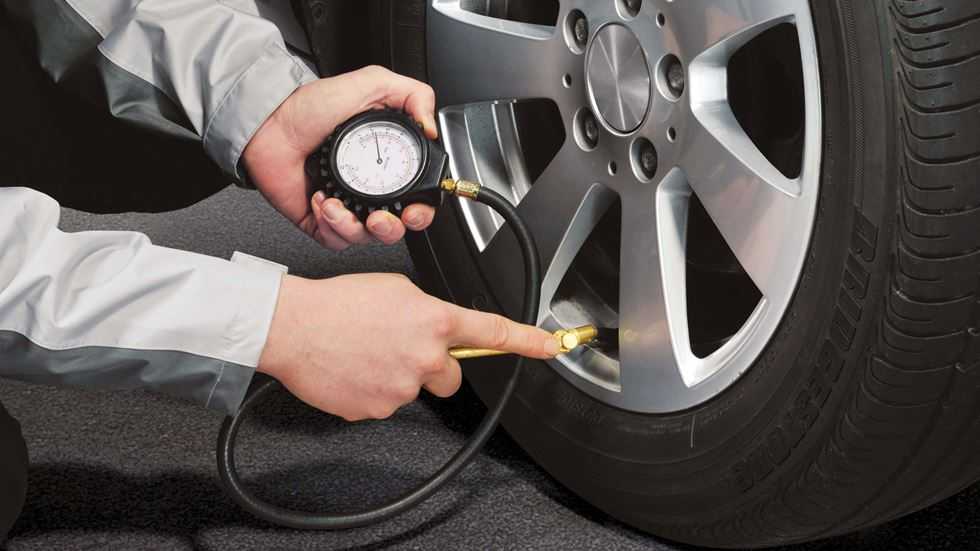 Examine-Your-Tyres-Car-Maintenance-and-Repair