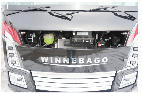 Winnebago Adventurer 2023 DRIVING YOUR MOTORHOME User Manual 28