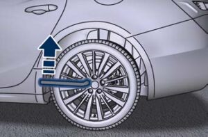 Maserati Ghibli 2023 Punctured Tire User Manual-12