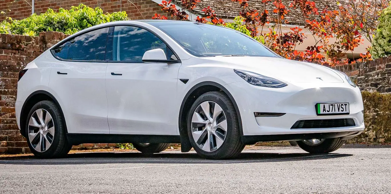 Tesla-Model-Y-Best-Selling-Cars-In-Germany-2023