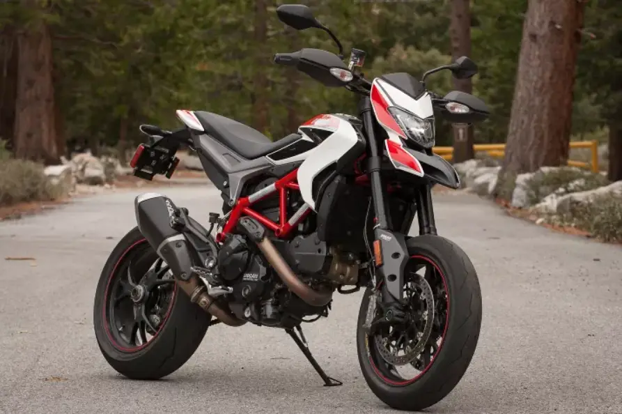 2014 Ducati Hypermotard featured