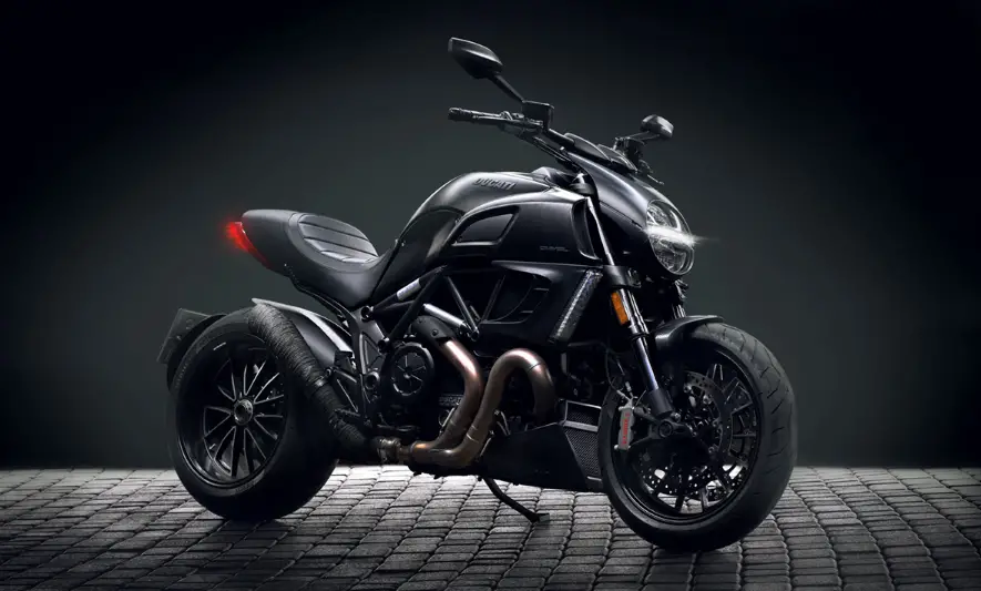 2015 Ducati Diavel Titanium Featured