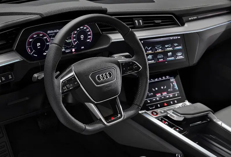 2023-Audi-e-tron-S-Sportback-interior