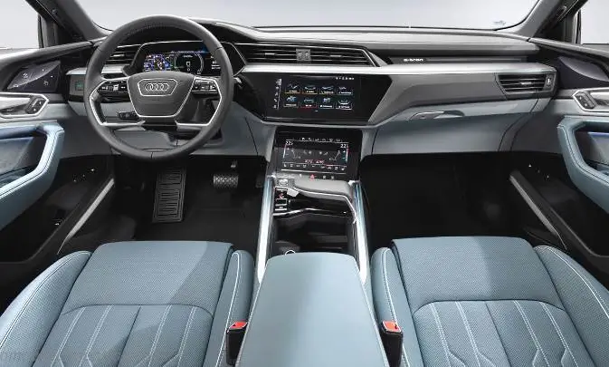 2023-Audi-e-tron-S-Sportback-seats