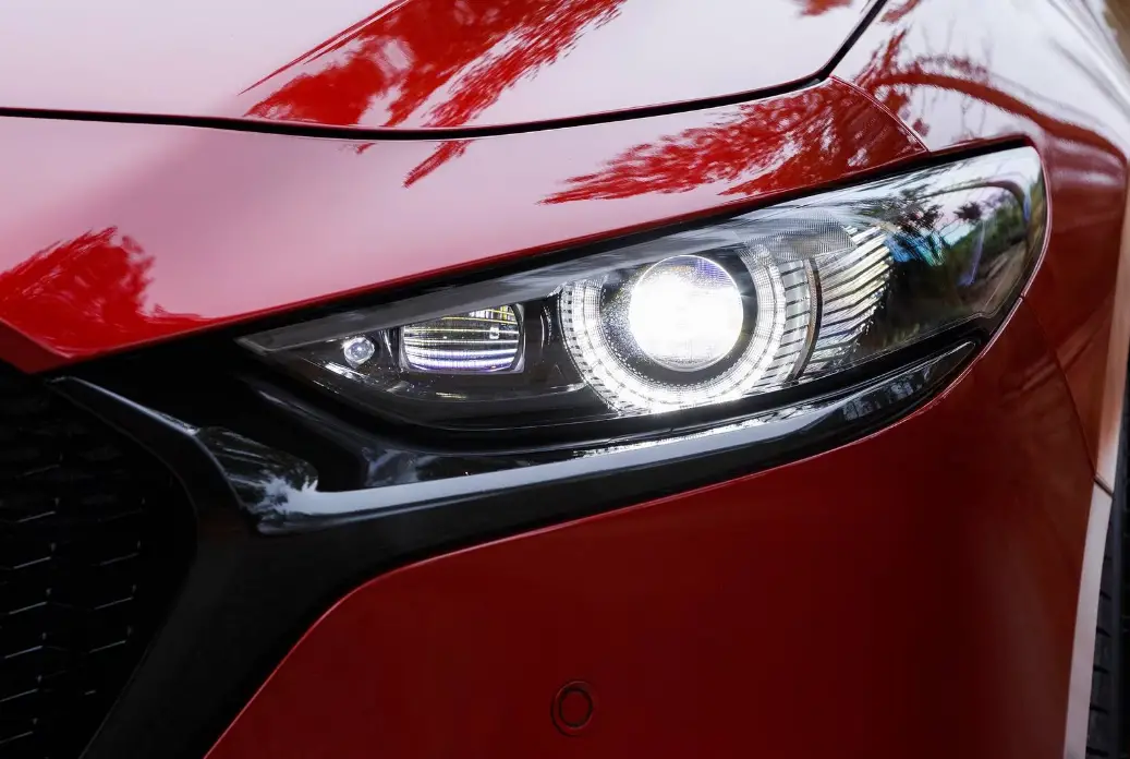 2023-2024-Mazda-3-Specs-Price-Features-Mileage-(Brochure)-Headlight