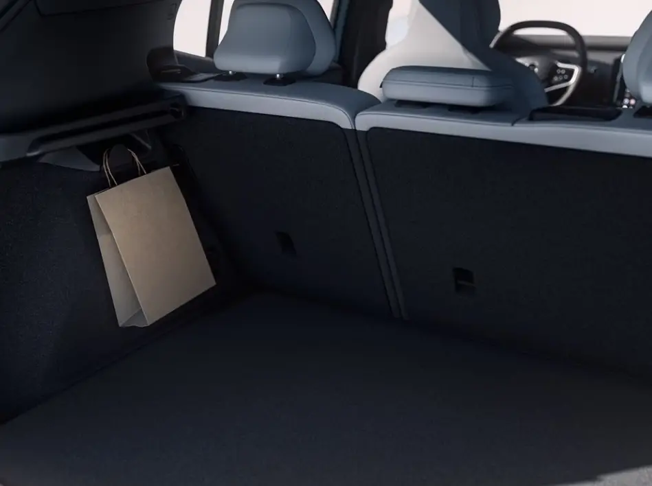 2023-Volvo-EX30-Steering-trunk