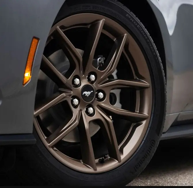 2024-Ford-Mustang-wheel