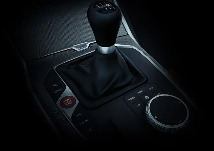 BMW-M4-COUPE-Controls