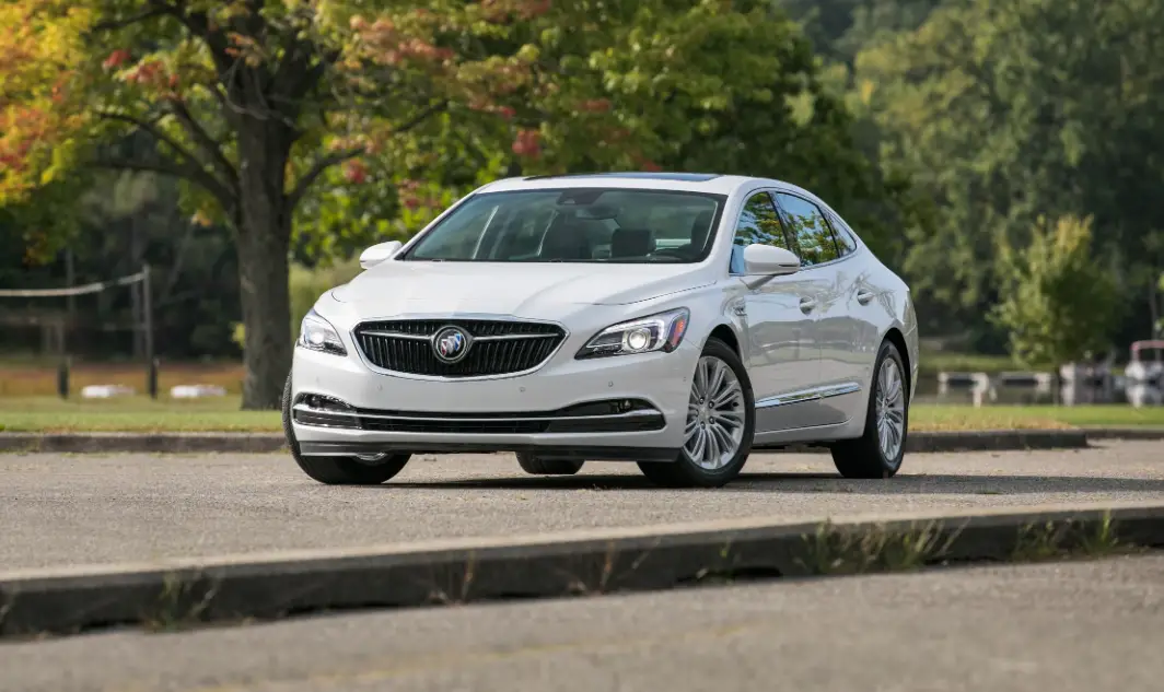 Buick LaCrosse 2018 featured