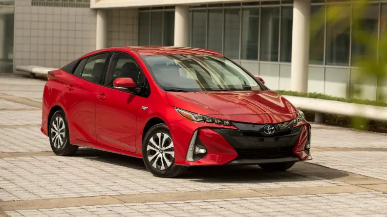 2021-Toyota-Prius-Prime-featured