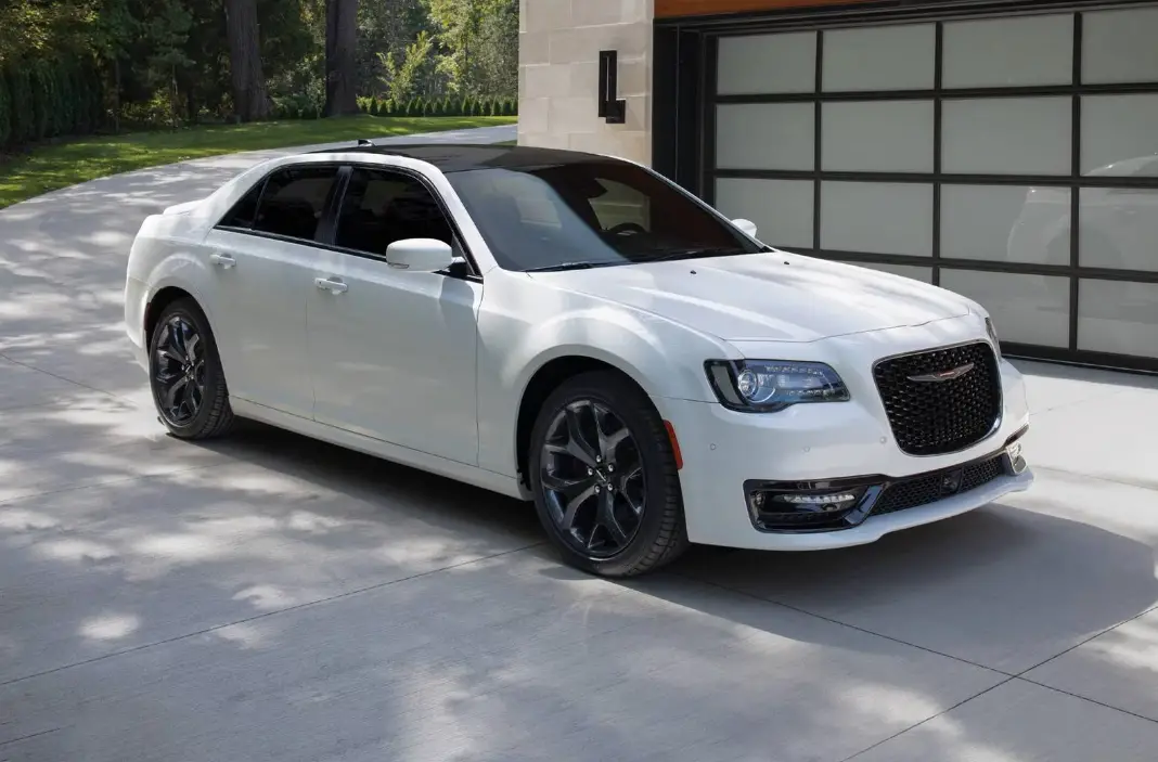 2022 Chrysler 300 User Manual-feature