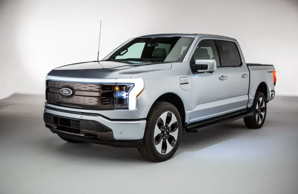 2022 FORD F-150 Lightning Featured