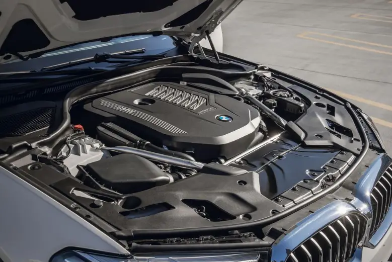 2023 BMW 5 Series Specs, Price, Features, Mileage (Brochure)-Engine
