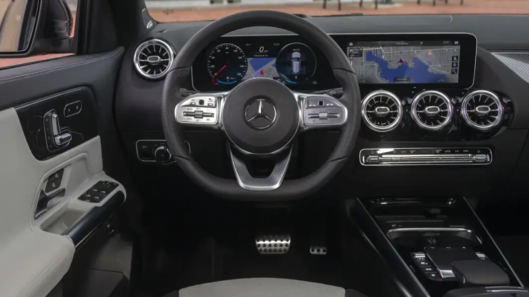 2023 Mercedes GLA Specs, Price, Features and Mileage (brochure)-Cockpit