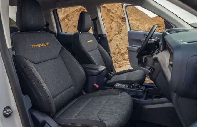Ford-Maverick-Seats-Front