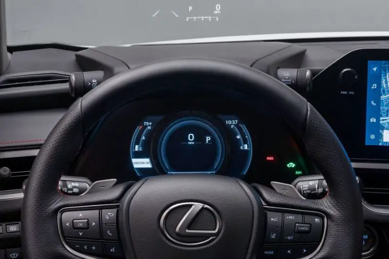 Lexus-UX-speedmeter