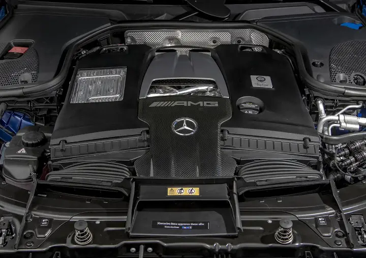 Mercedes-AMG-GT-Coupes-ENGINE-1