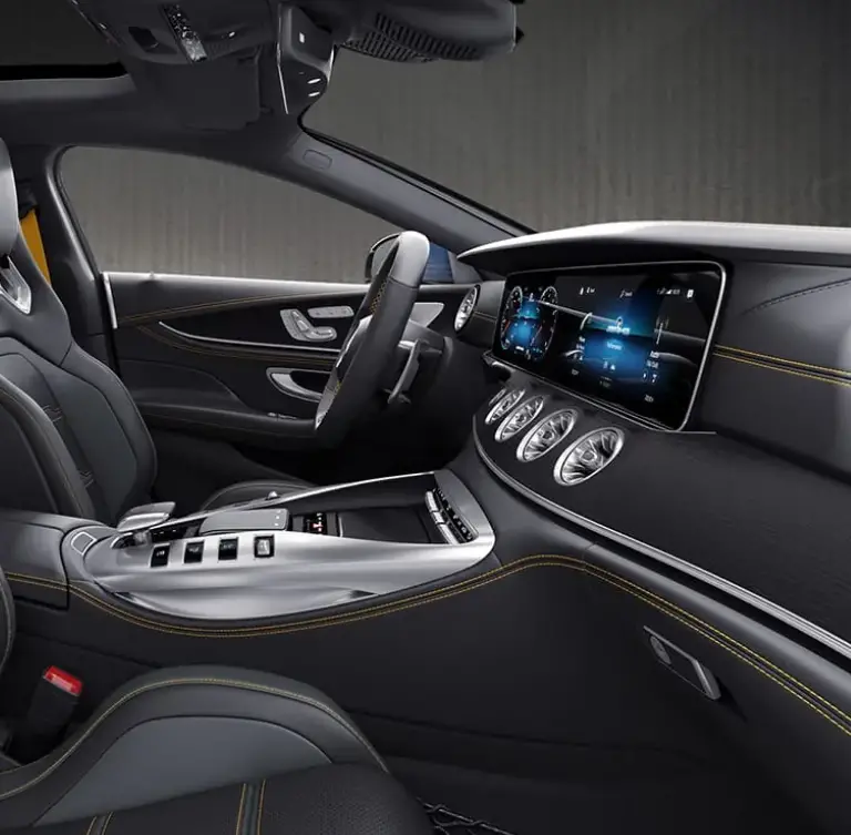 Mercedes-AMG-GT-Coupes-Interior-front-side