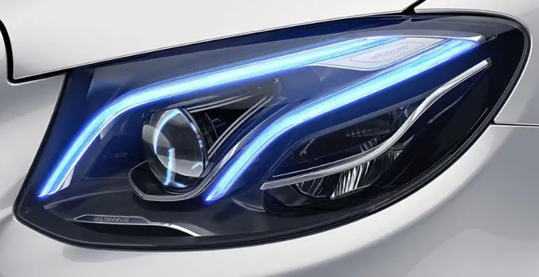 Mercedes-Benz-E-Class-Coupe-exterior-Headlight