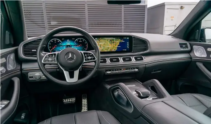 Mercedes-GLS-Interior-Front