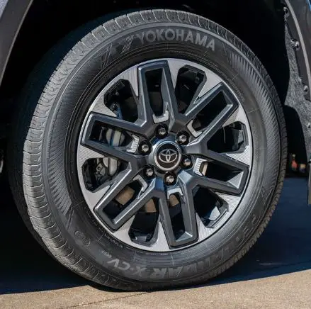 Toyota-Sequoia-wheels
