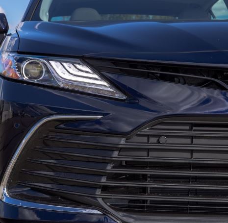 Toyota-camry-exterior-Front