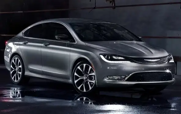 2015-Chrysler-200-featured