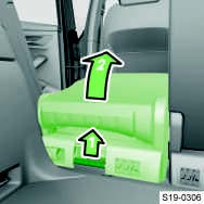 2023 Skoda Karoq Seats and Seat Belt (5)