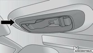 2022 Chrysler Voyager Seat Belts (5)