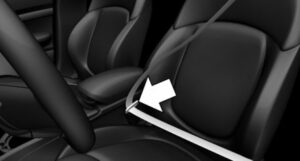 2022 Mini HARDTOP 2 DOOR Seats and Seat Belt (4)