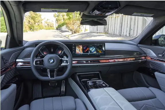 2024-BMW-7-Specs-Price-Features-Mileage-and-Review-intrerior