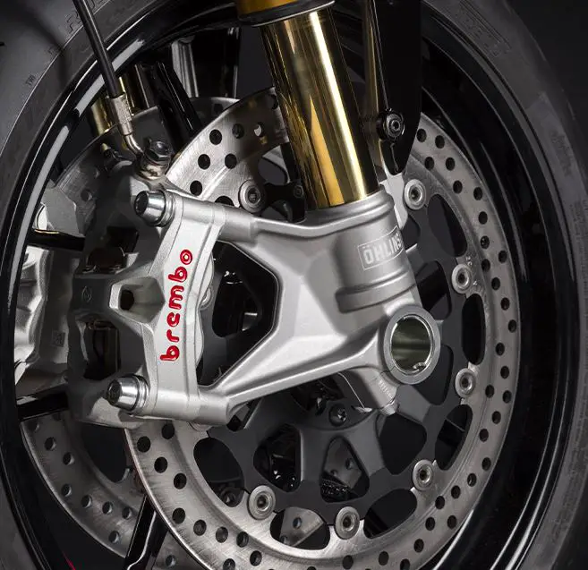 2024-Ducati-Monster-tyre