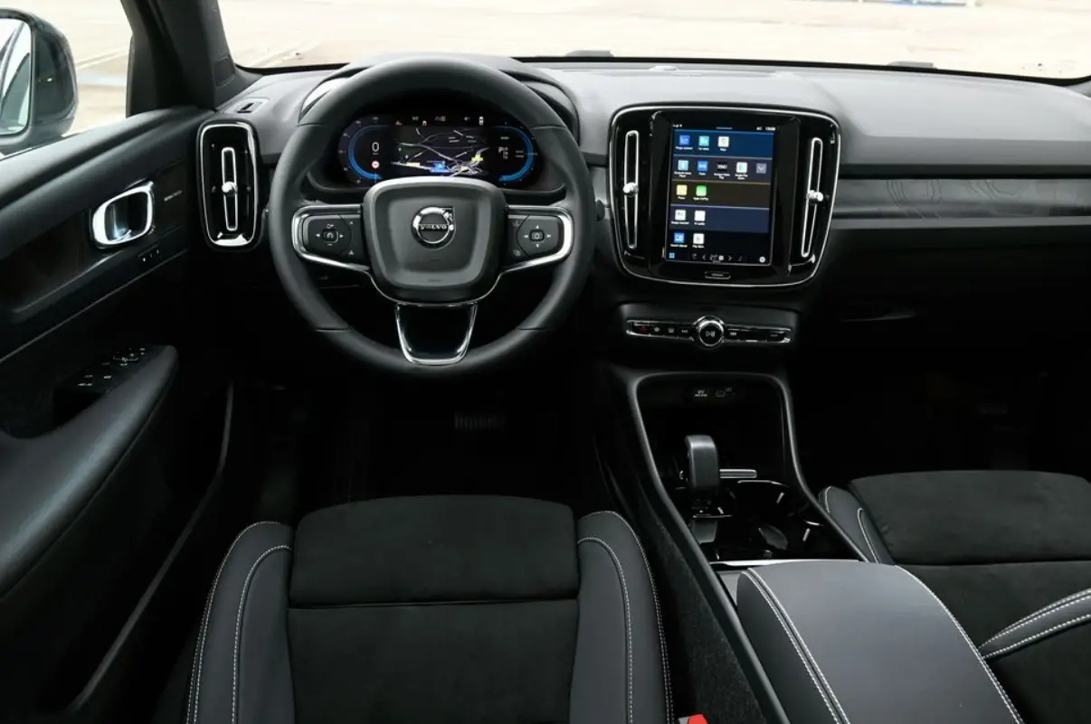 2024 Volvo c40 Specs, Price, Features, Mileage and Review-interior