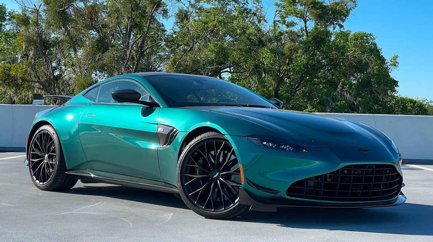 Aston-Martin-Best-selling-Cars-in-USA-2023-Vantage