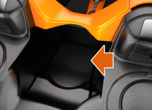 McLaren Elva Interior Features (2)