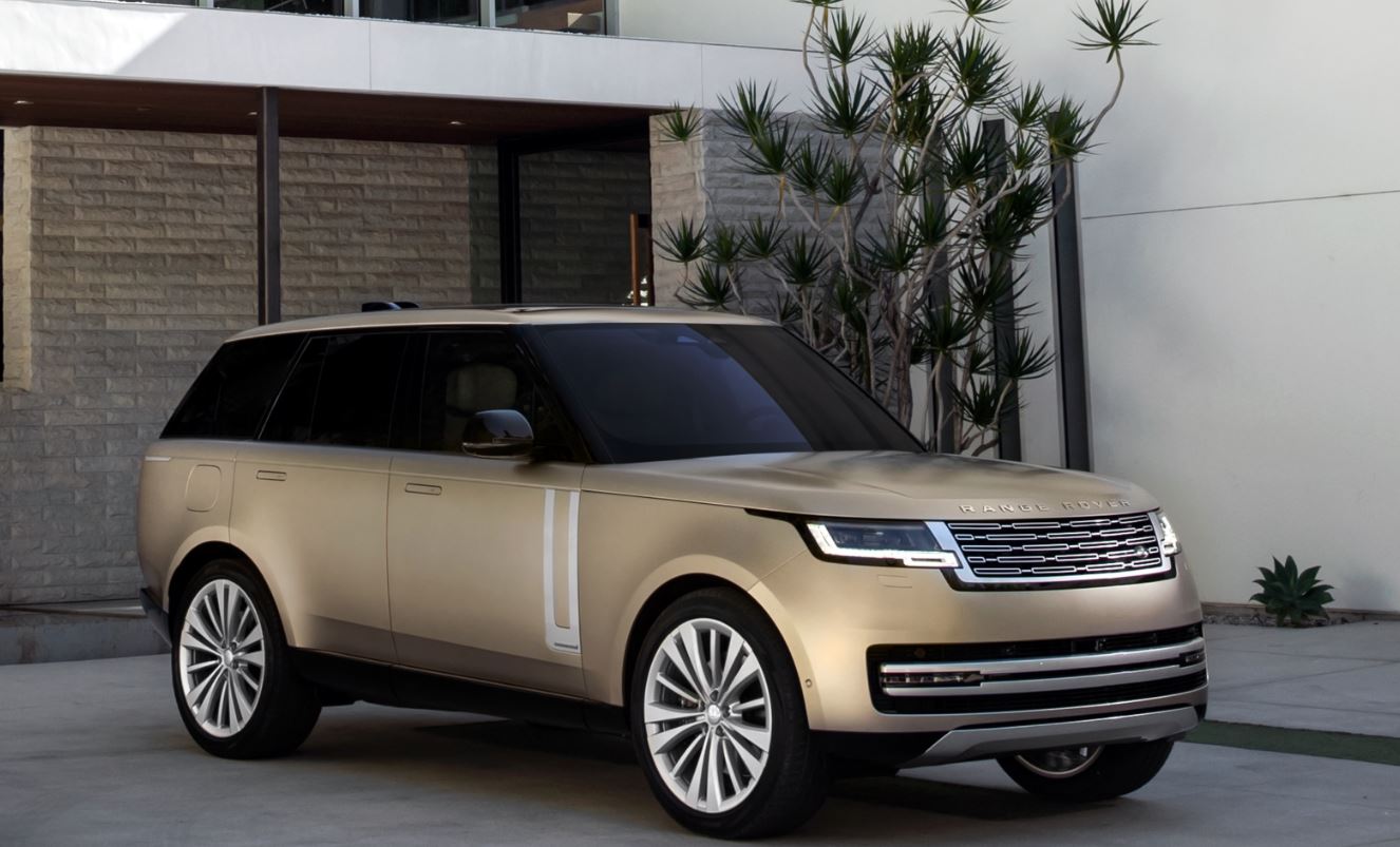 USA-Best-selling-Hybrid-SUVs-in-2023-LAND-ROVER-RSNGE-ROVER