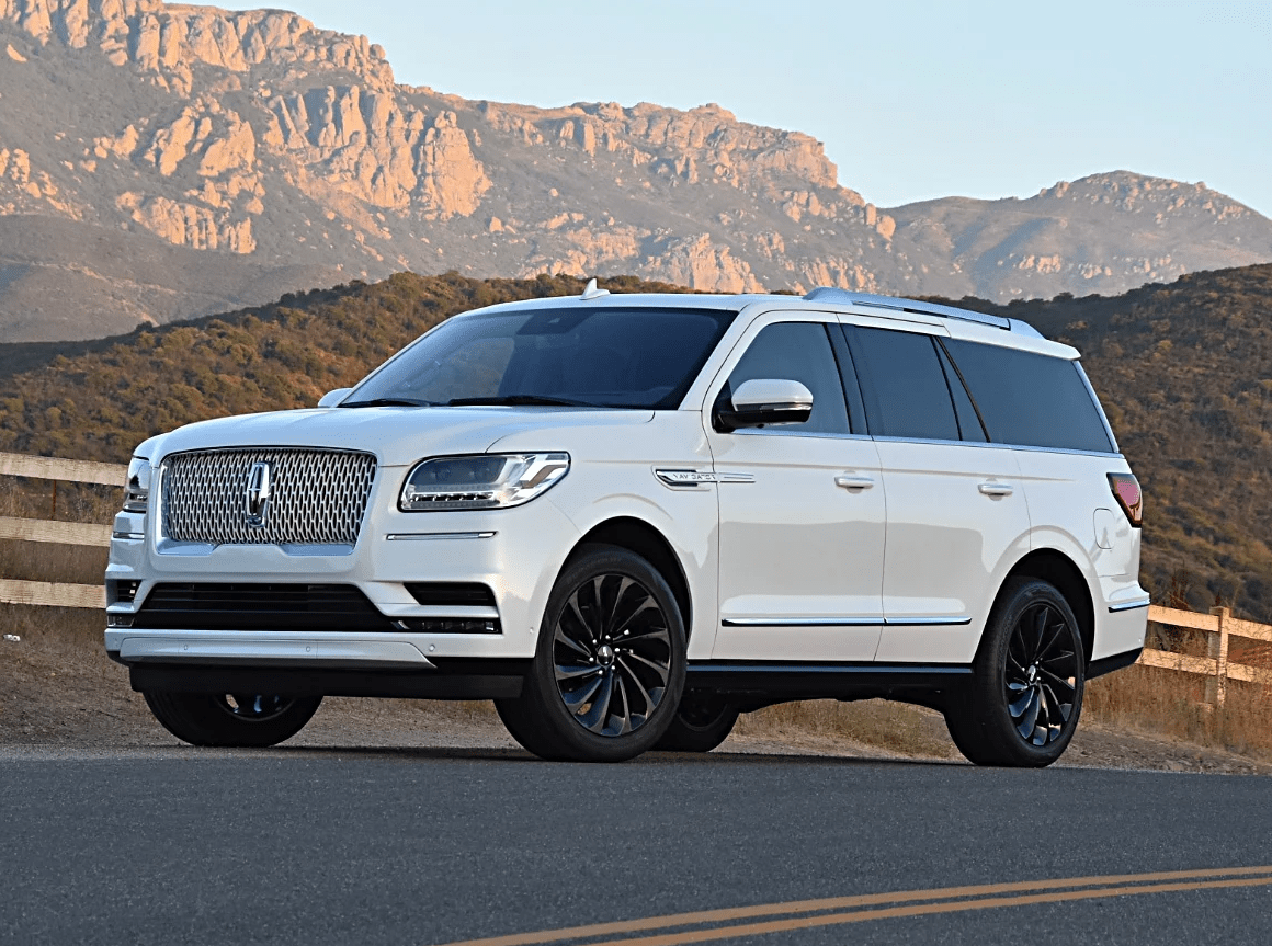 2020 Lincoln Navigator-Featured