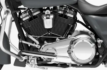 2023 Harley Davidson Road Glide-engine