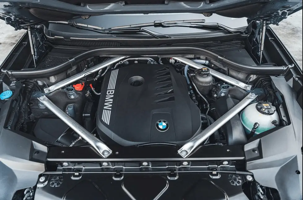 2024-BMW-X7-M60i-Review=Specs-Price-and-Mileage-(Brochure)-Engine