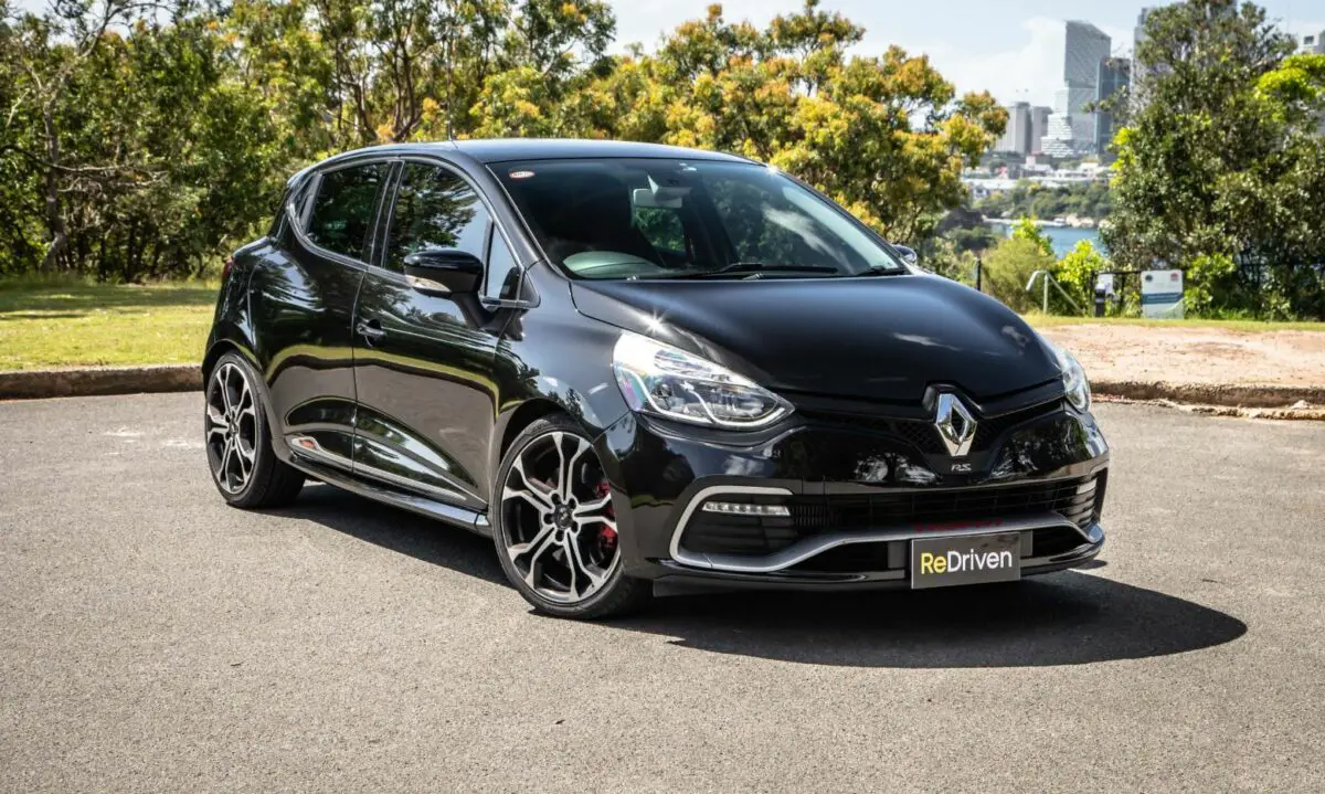 2022-Renault-Clio-User-Manual-Featured