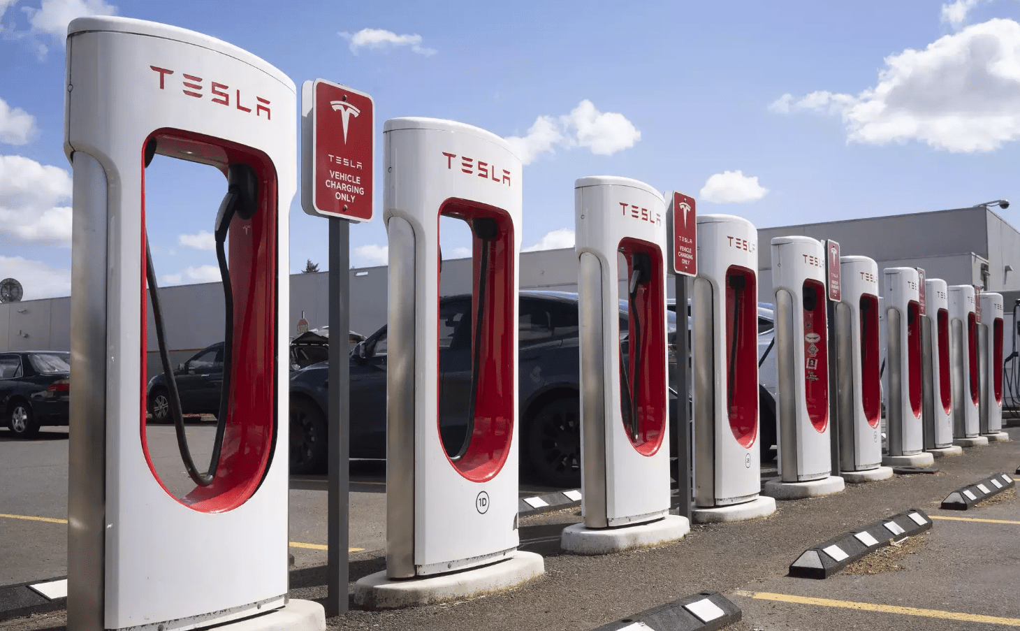 The-Top-5-Fast-Charging-Stations-for-EVs-in-2023-Tesla-supercharge-stations