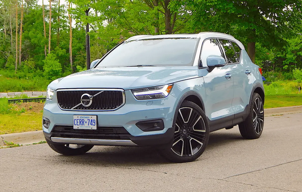 2019-Volvo-XC40-Instrument-Panel-System-How-to-use-featured