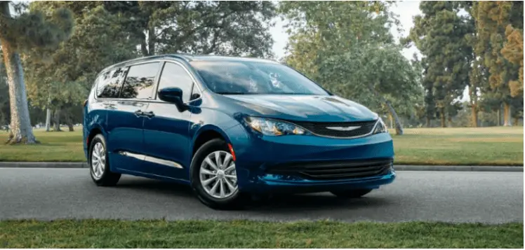 2020-Chrysler-Voyager-FEATURED