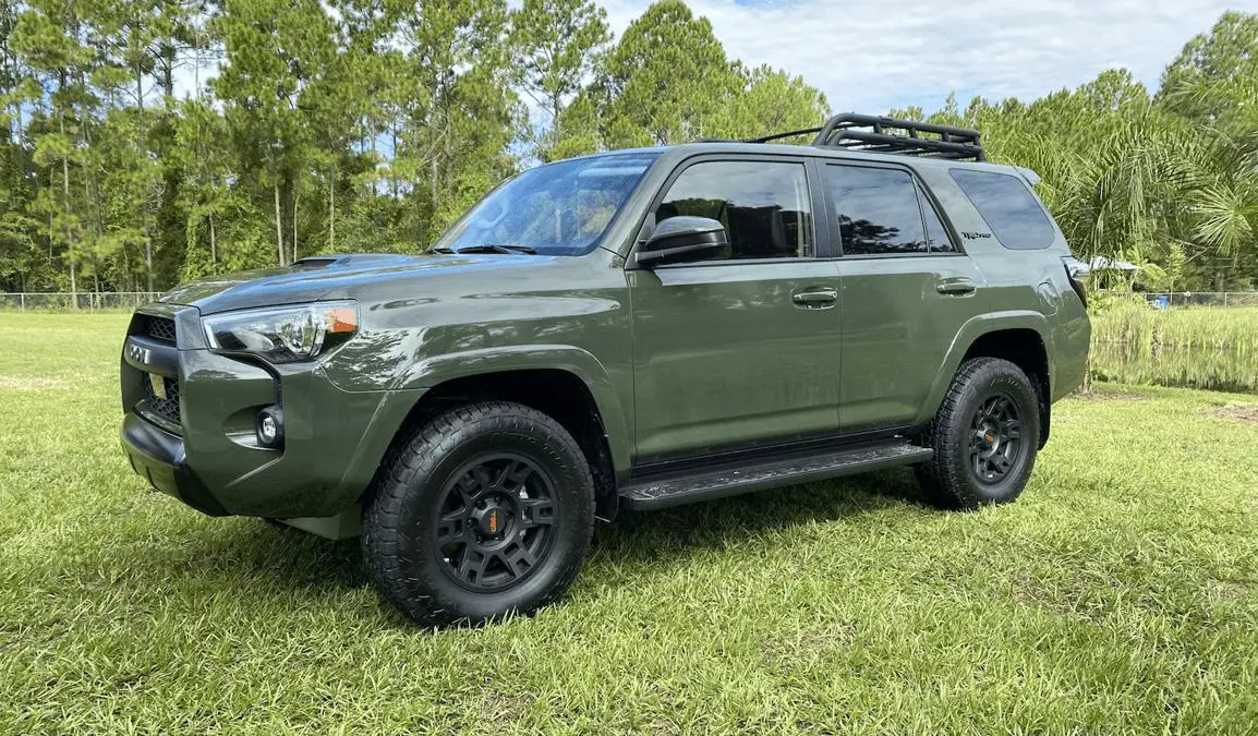 2020-Toyota-4Runner-Fuses-and-Fuse-Box-Replacing-a-blown-fuse-featured]