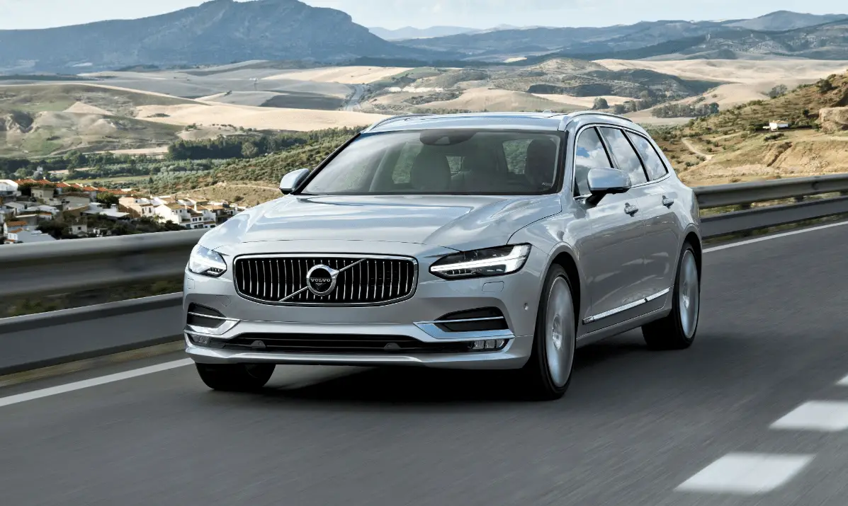 2020-Volvo-V90-Display-Instrument-Panel-featured